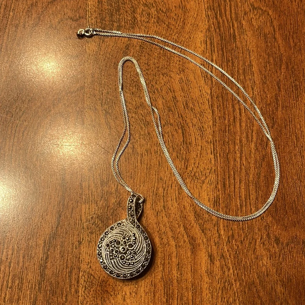 Vintage Black Onyx & Marcasite Reversible Sterling Silver Round Pendant Necklace